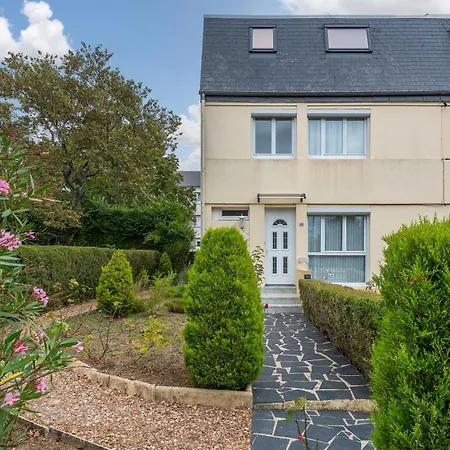 Casa de Férias Maison Familiale Avec Jardin - 5 Caen