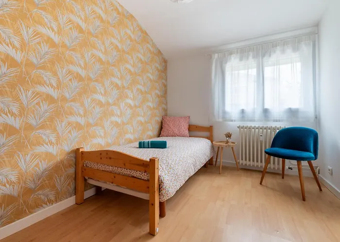 Maison Familiale Avec Jardin - 5 * קאין